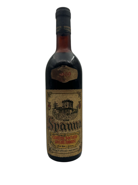 Flaske af Spanna Cantina Sociale dei Colli Novaresi 1969 rødvin