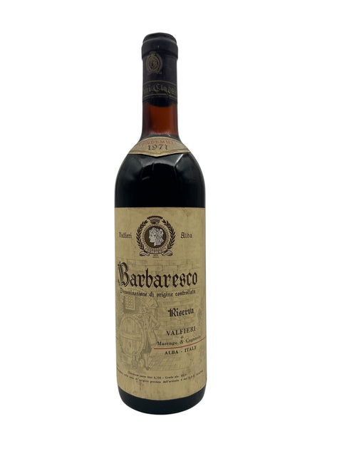 Flaske af Barbaresco Valfieri 1971 rødvin