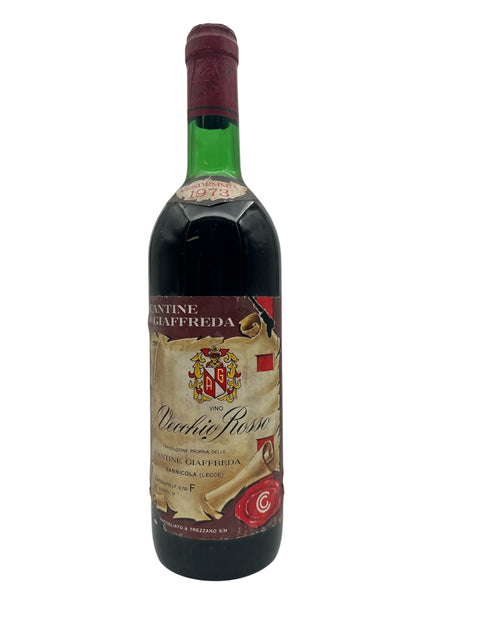 Flaske af Vecchio Rosso Cantine Giaffreda 1973 rødvin