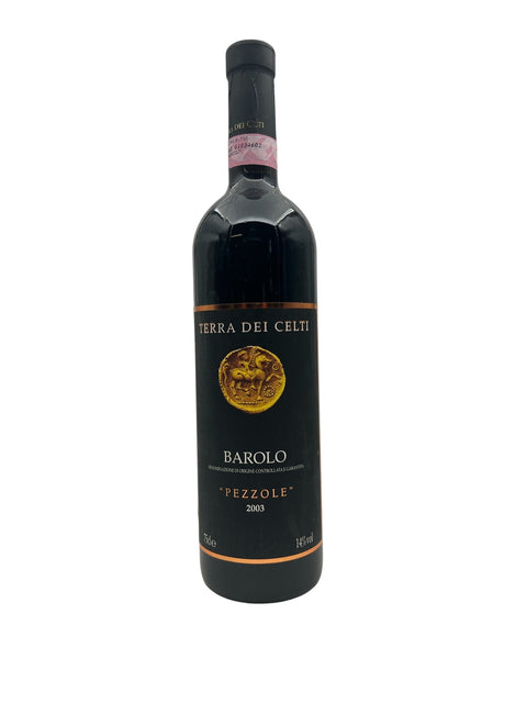 Flaske af Barolo Terra dei Celti 2003 rødvin