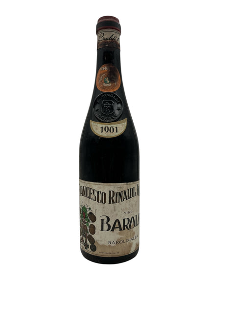 Flaske af Barolo Francesco Rinaldi fra 1961 med vintage etiket