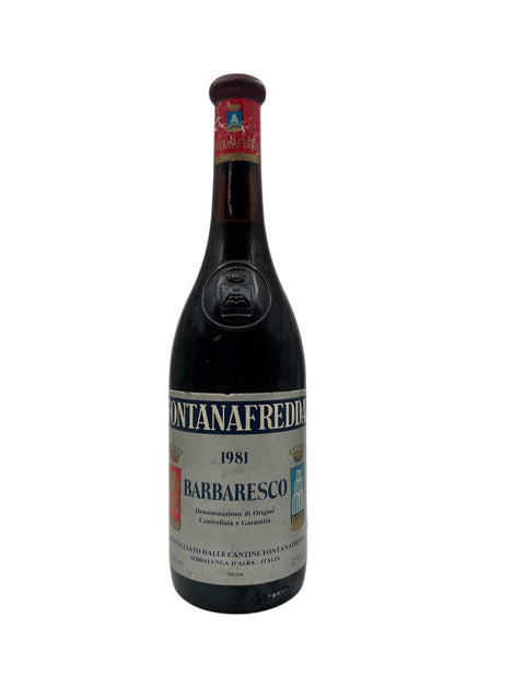 Flaske af Barbaresco Fontanafredda 1981 rødvin