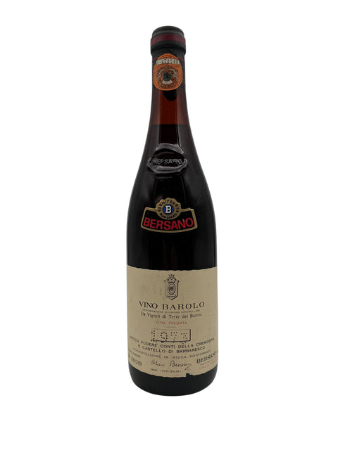 Barolo Bersano 1975 flaske i fuld visning