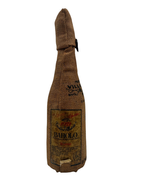 Barolo fra 1974 fra Cantine Madolin pakket i naturstof