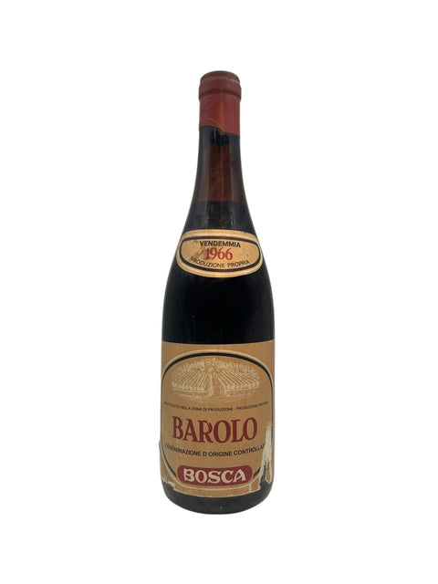 Fles Barolo Bosca 1966 Italiaanse rode wijn