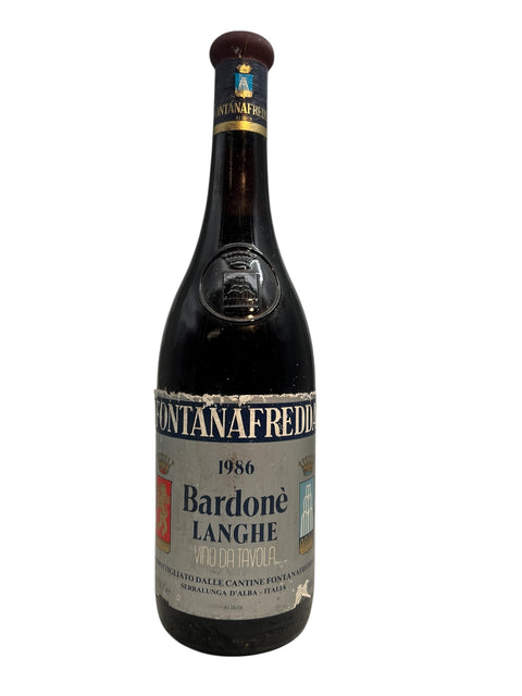 Flaske af Bardonè Fontanafredda 1986 rødvin