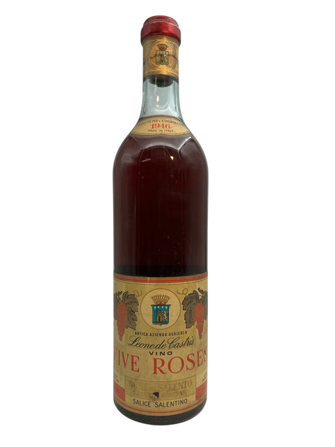 Flaske af Five Roses Leone de Castris 1946 vin