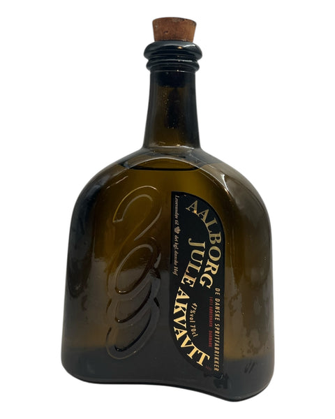 Flaska Aalborg Jule Akvavit 2000 med kork