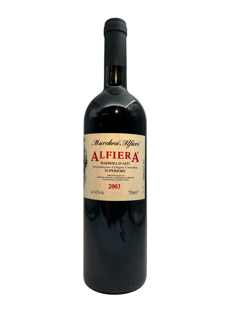 Flaske af Alfiera Marchesi Alfieri 2003 rødvin