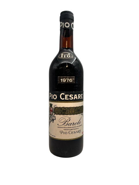 Barolo rode wijn uit Pio Cesare vintage fles uit 1976