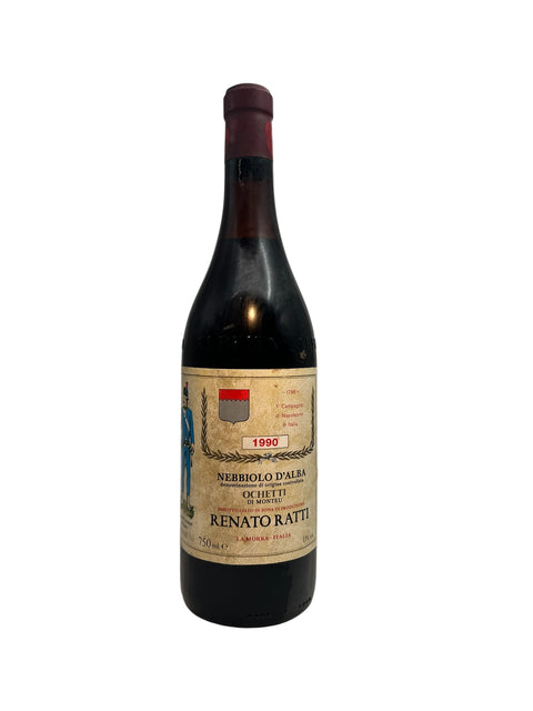 Flaska Ochetti Renato Ratti 1990 Nebbiolo d'Alba rött vin