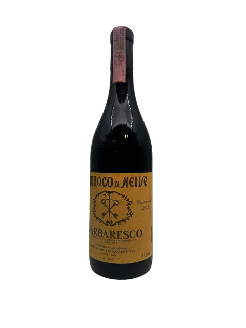 Flaske af Barbaresco Parroco di Neive 1989 med etiket