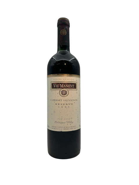 Bottle of Viu Manent Cabernet Sauvignon 1995 red wine