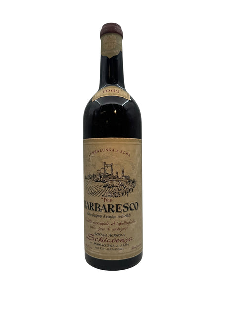 Flaske af Barbaresco Schiavenza 1962 vin
