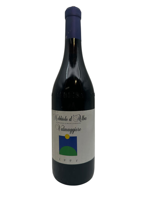Flaska Valmaggiore Nebbiolo d'Alba rött vin 1994