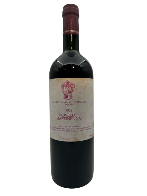 Flaska Novello Tenute Cisa Asinari 1992 rött vin